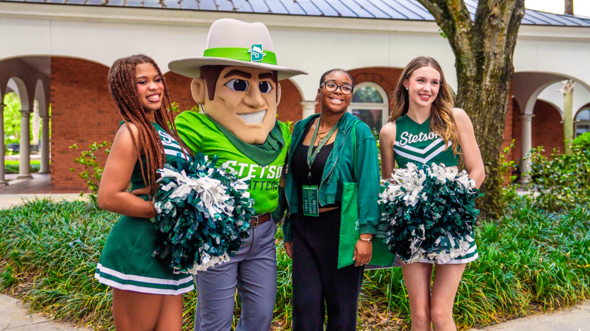 Stetson University students and mascot image for the Why Stetson chapter.